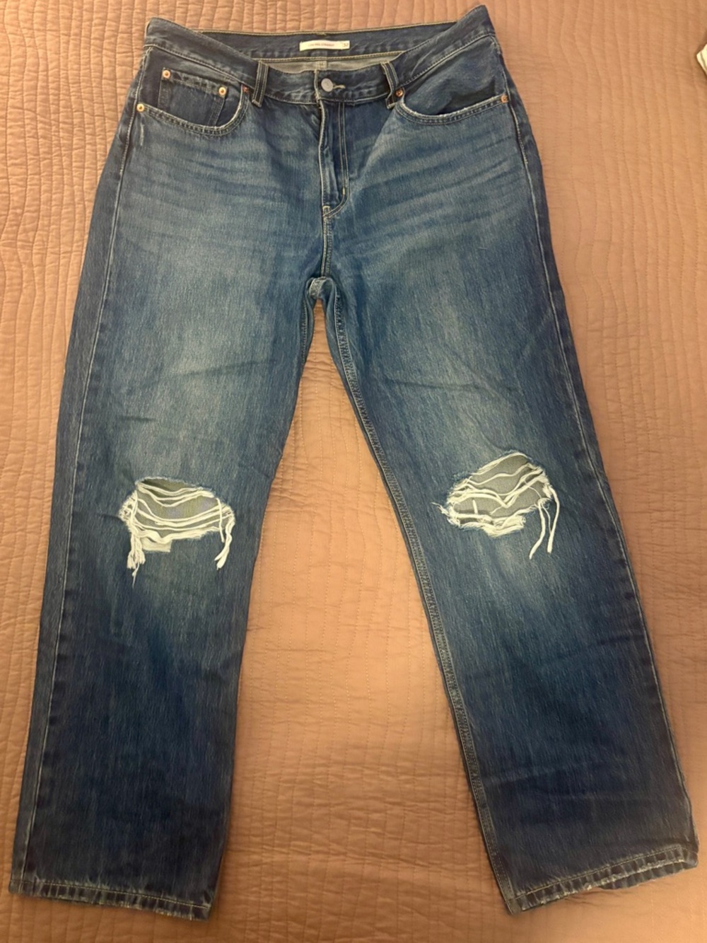 Levi's Women's Distressed Levi’s Low Pro Straight Jeans